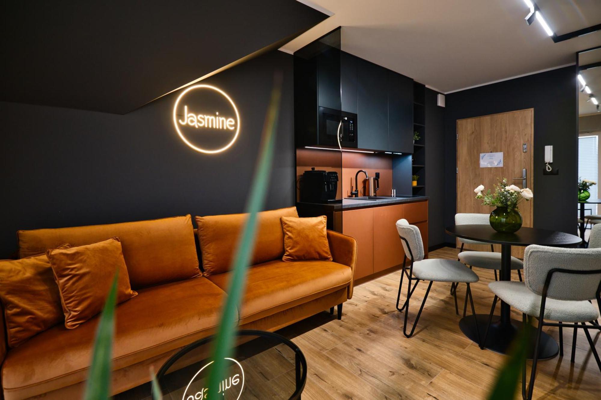 Jasmine By Housine Lejlighedshotel Zator Eksteriør billede